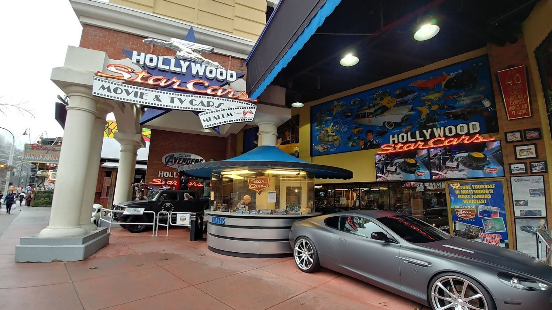 Hollywood Star Cars Museum