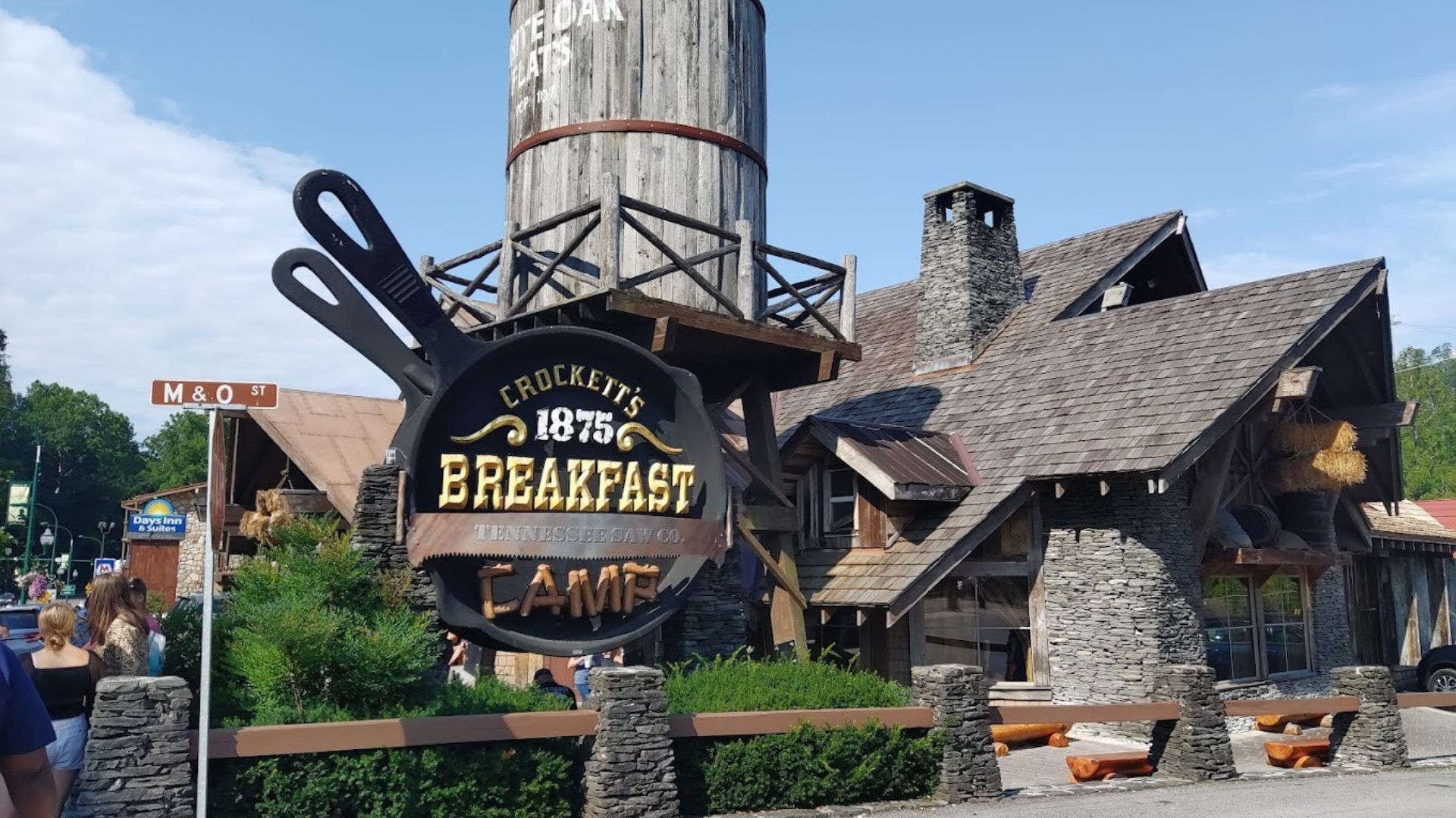 Crockett's Breakfast Camp 