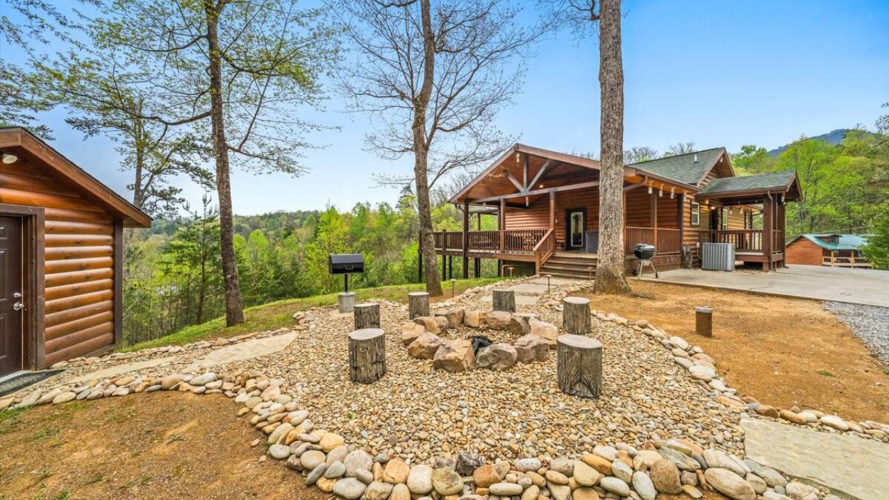 Pigeon Forge Cabins with the Best Outdoor Spaces