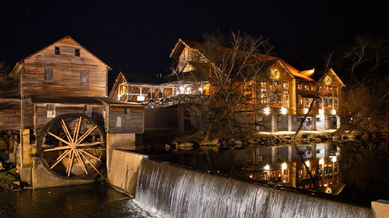 9 Things to Do at the Old Mill in Pigeon Forge