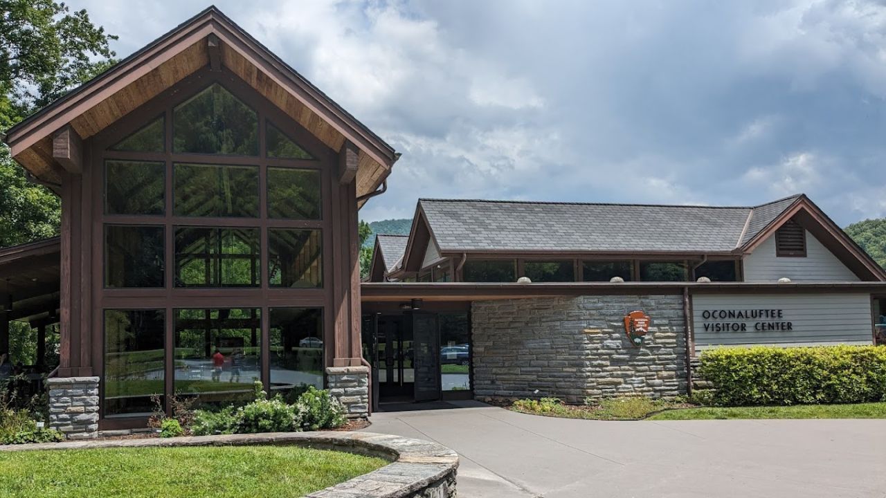 Oconaluftee Visitor Center