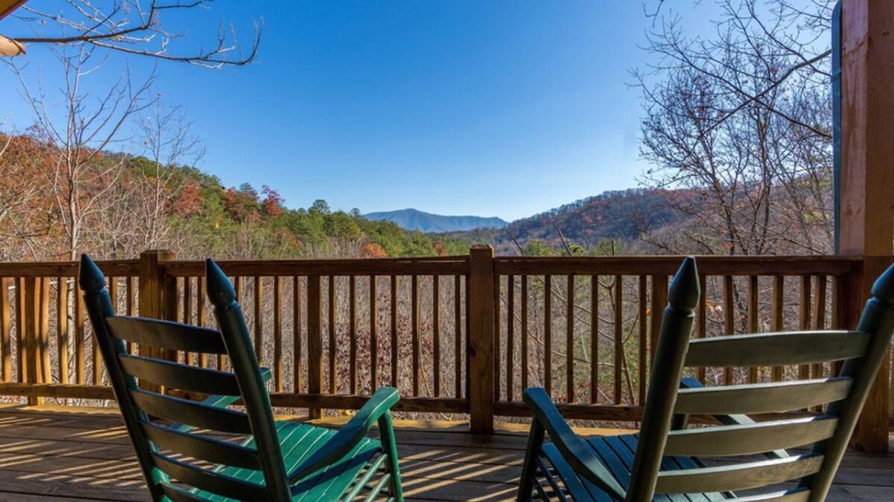 Happy Daze in the Valley | Pigeon Forge Cabin Rental