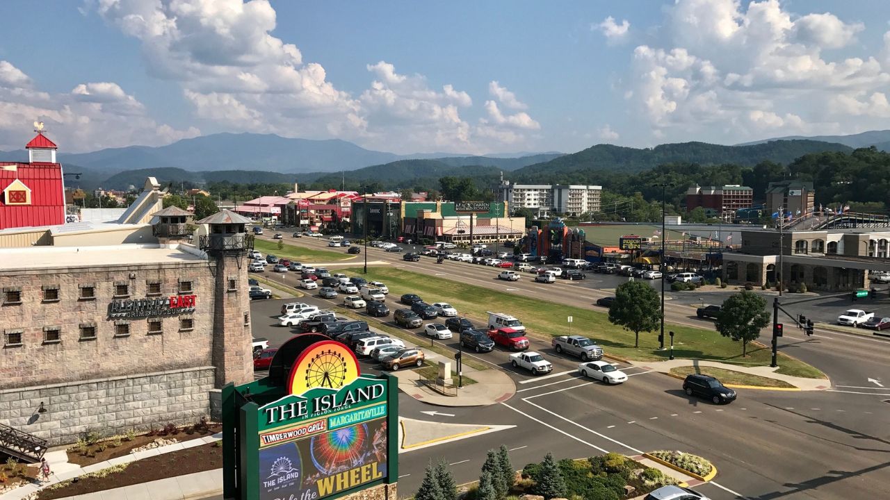 10 Must-See Pigeon Forge Attractions for Your Next Vacation