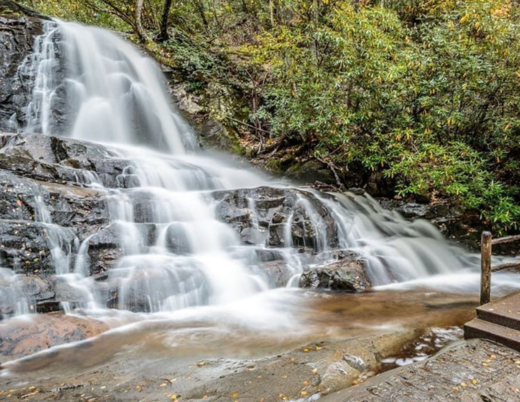 Waterfall_Hikes_in_the_Smoky_Mountains