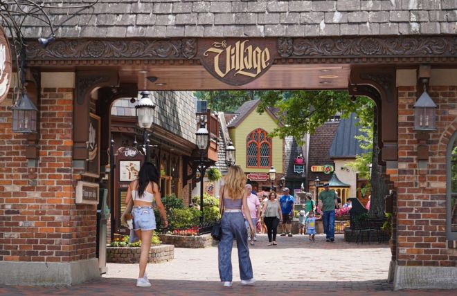 Image for Thing To Do Thrill and Chill: Fun Things to Do in Gatlinburg for Adventure Seekers and Relaxation Lovers