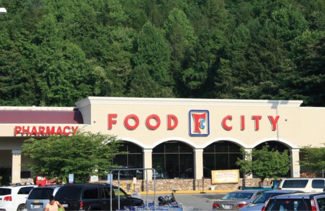 Image for Thing To Do The 3 Best Grocery Stores in Gatlinburg