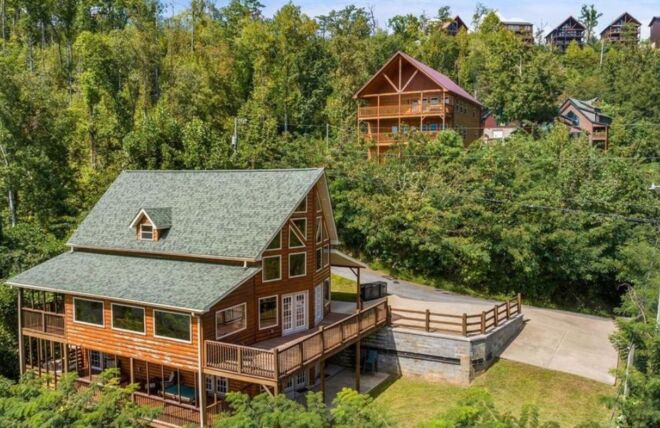 Image for Thing To Do Tips for Booking Gatlinburg Cabin Rentals