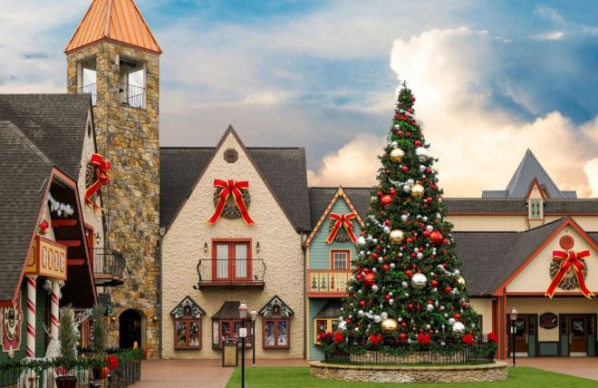 Image for Thing To Do 4 Top Places for Holiday Shopping in Pigeon Forge