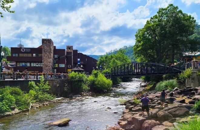 Image for Thing To Do The Mountain Mall in Gatlinburg