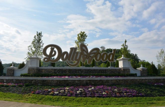 Image for Thing To Do Navigating Dollywood Ticket Options: One-Day Passes, Season Passes, and More