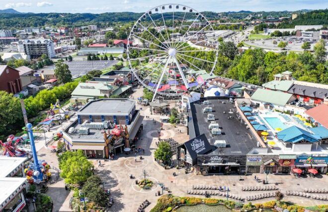 Image for Thing To Do Do You Have to Pay to Get Into The Island in Pigeon Forge? A Complete Guide for Visitors