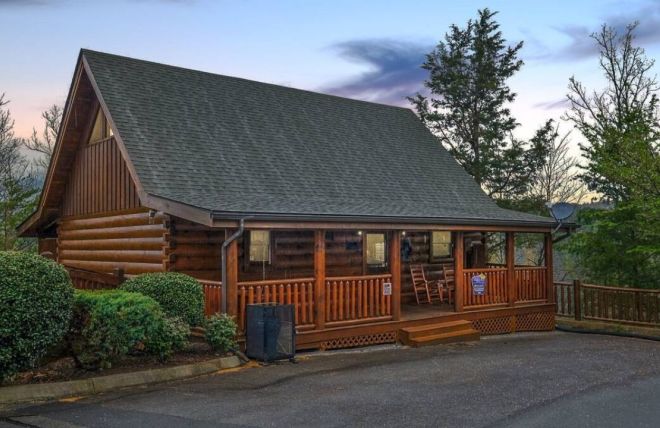 Image for Thing To Do Romantic Escapes: 5 Cozy Gatlinburg Cabins for Couples