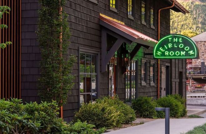 Image for Thing To Do A Guide to the Best Local Restaurants for a Romantic Dinner in Gatlinburg