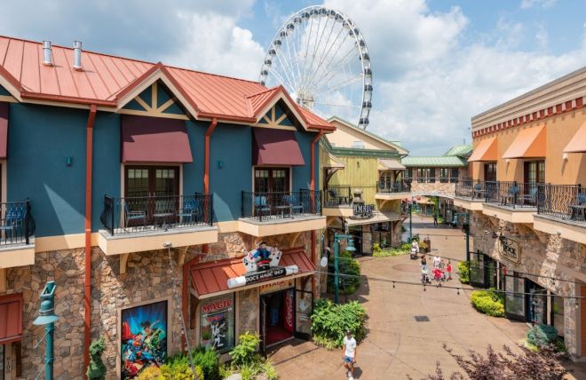 Image for Thing To Do Best Spring Date Ideas in Pigeon Forge