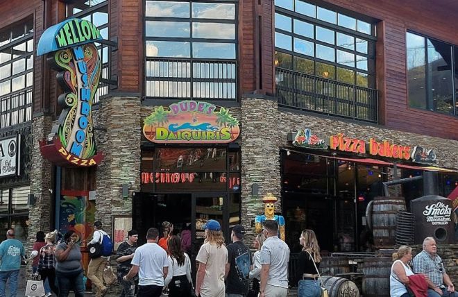 Image for Thing To Do 5 of the Best Places to Eat in Gatlinburg, TN for Families