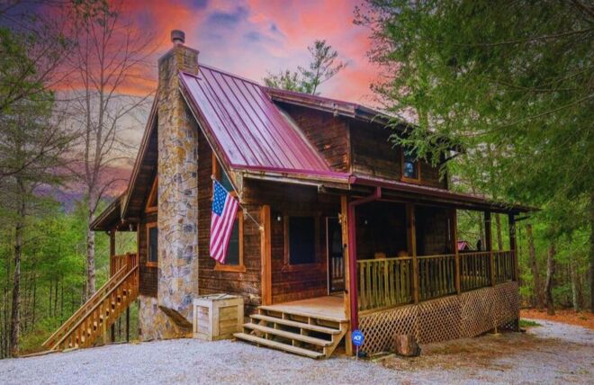 Image for Thing To Do 5 Amazing Pet-Friendly Cabins in Pigeon Forge, TN That Your Dog Will Love