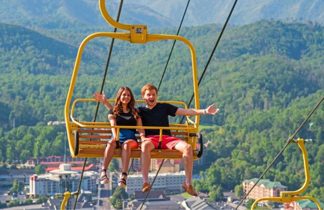 Image for Thing To Do 6 Romantic Ideas for Your Gatlinburg Honeymoon
