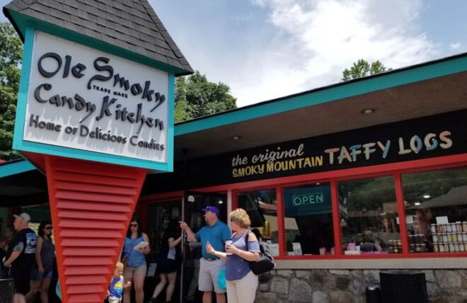 Image for Thing To Do 6 Best Candy Shops in Gatlinburg