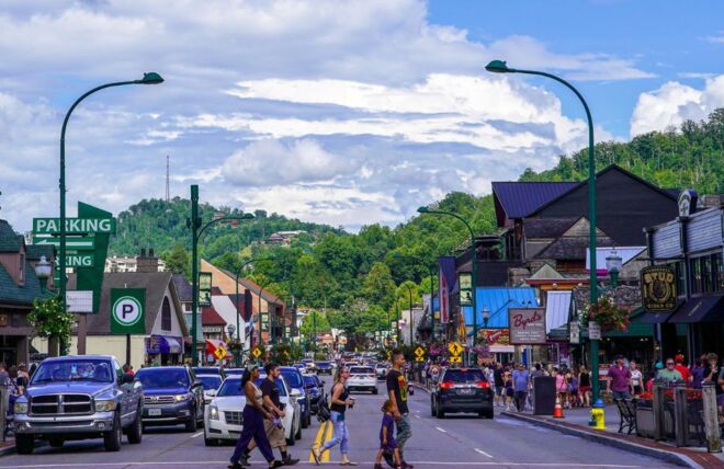 Image for Thing To Do Signs Gatlinburg Has Stolen Your Heart