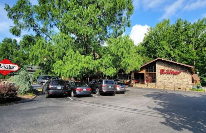 Image for Thing To Do Romantic Restaurants for Valentine's Day in the Smoky Mountains