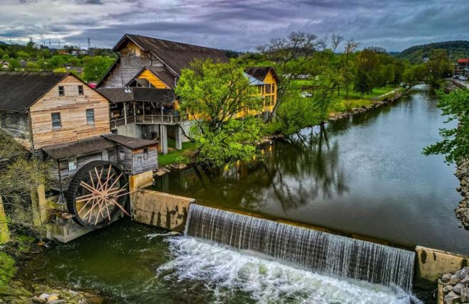 Image for Thing To Do A Tennessee Vacation: Pigeon Forge Edition