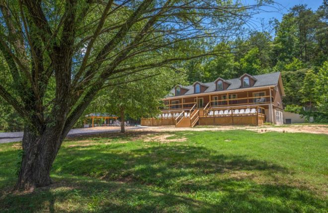 Image for Thing To Do 4 Reasons You'll Love Our Large Family Cabins in Tennessee