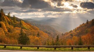 Exploring the Best Scenic Drives Near Your Gatlinburg Cabin